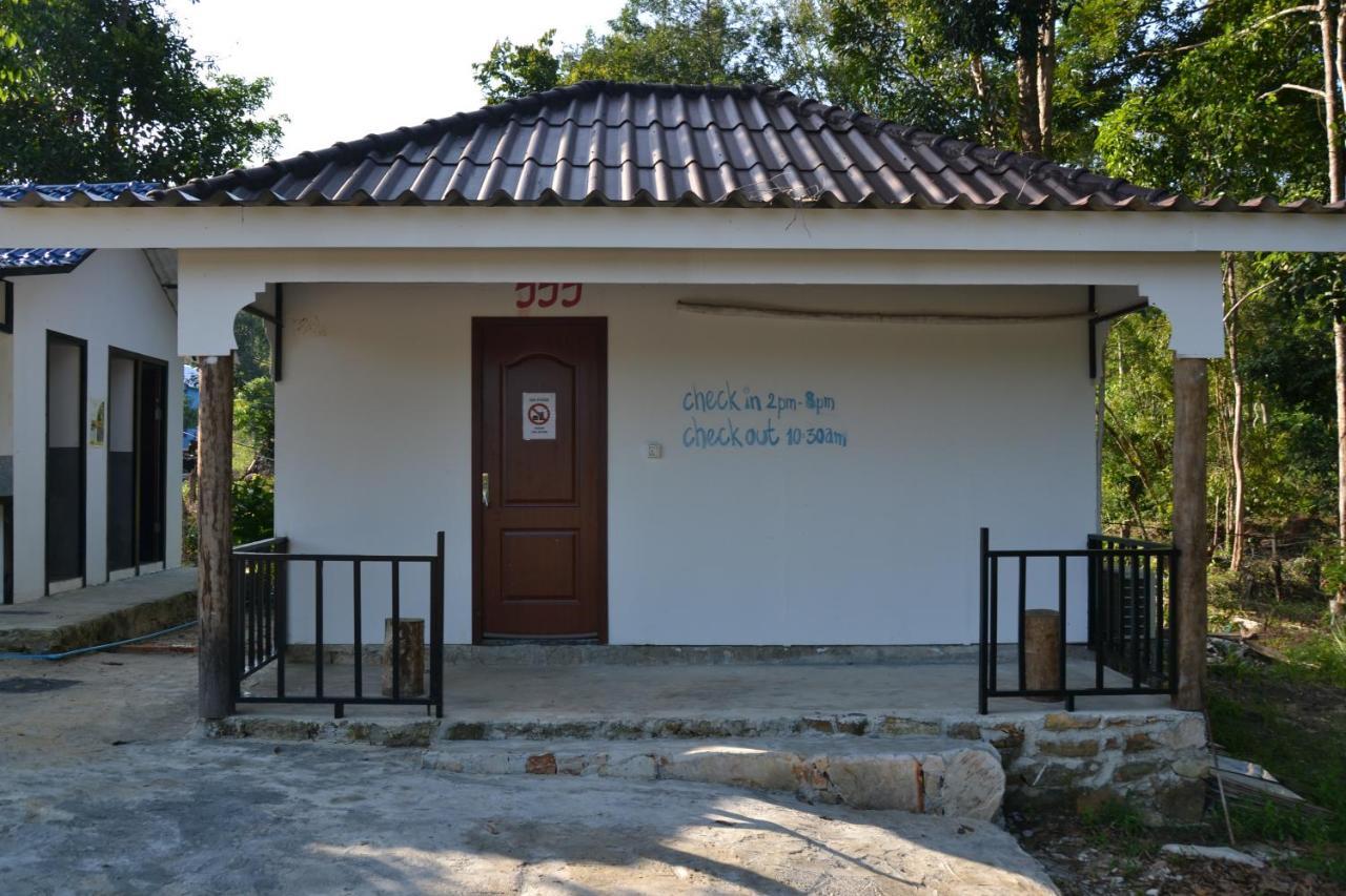 Fat Monkey Pansiyon Kaoh Touch Dış mekan fotoğraf