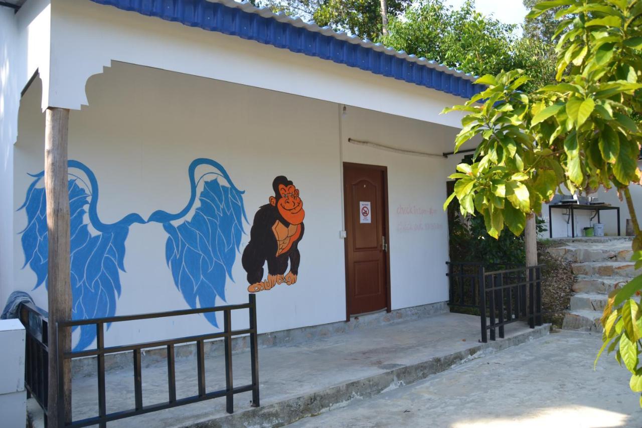 Fat Monkey Pansiyon Kaoh Touch Dış mekan fotoğraf